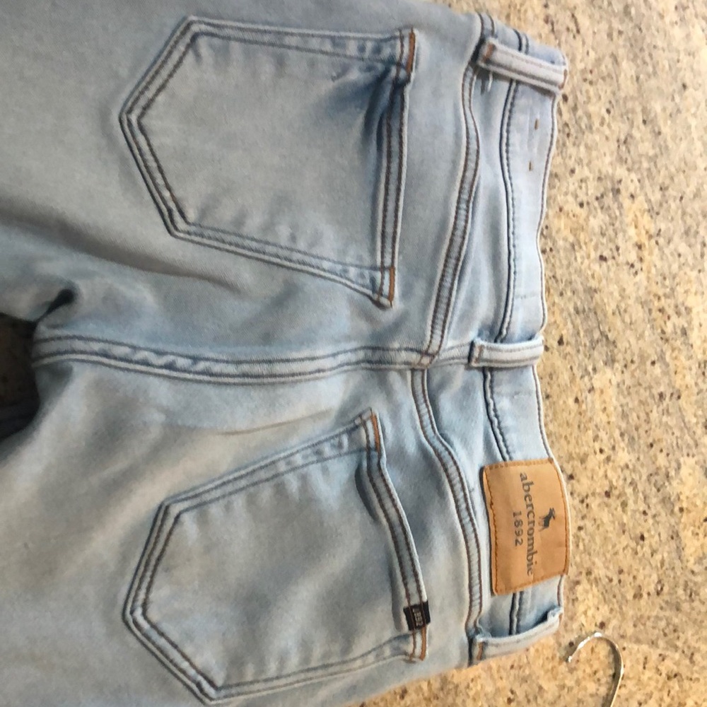 jeans - Picture 3 of 3